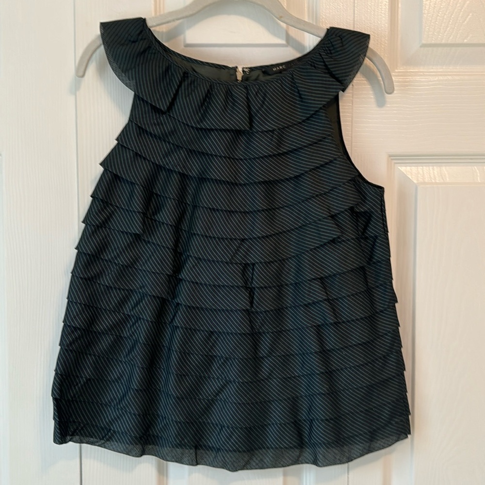 VINTAGE - MINT Marc Jacobs Layered Ruffle Sleeveless Top